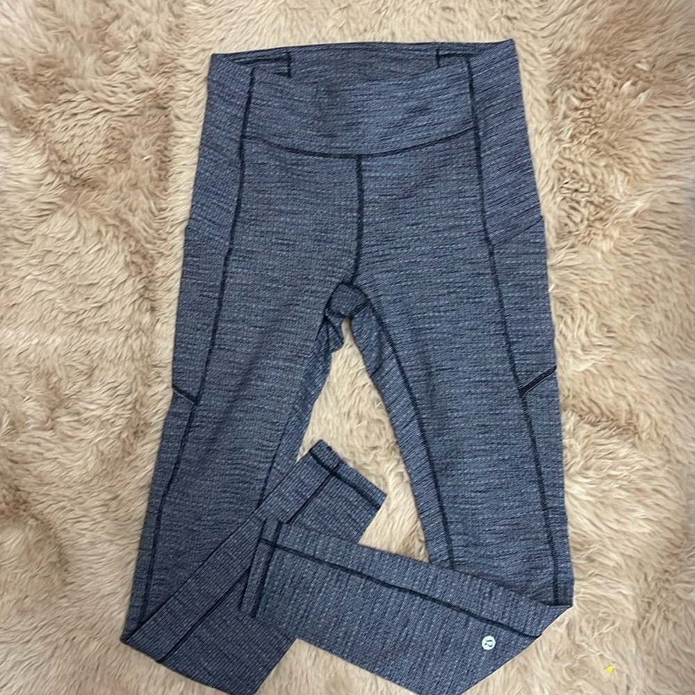 Lululemon leggings size 8 full length